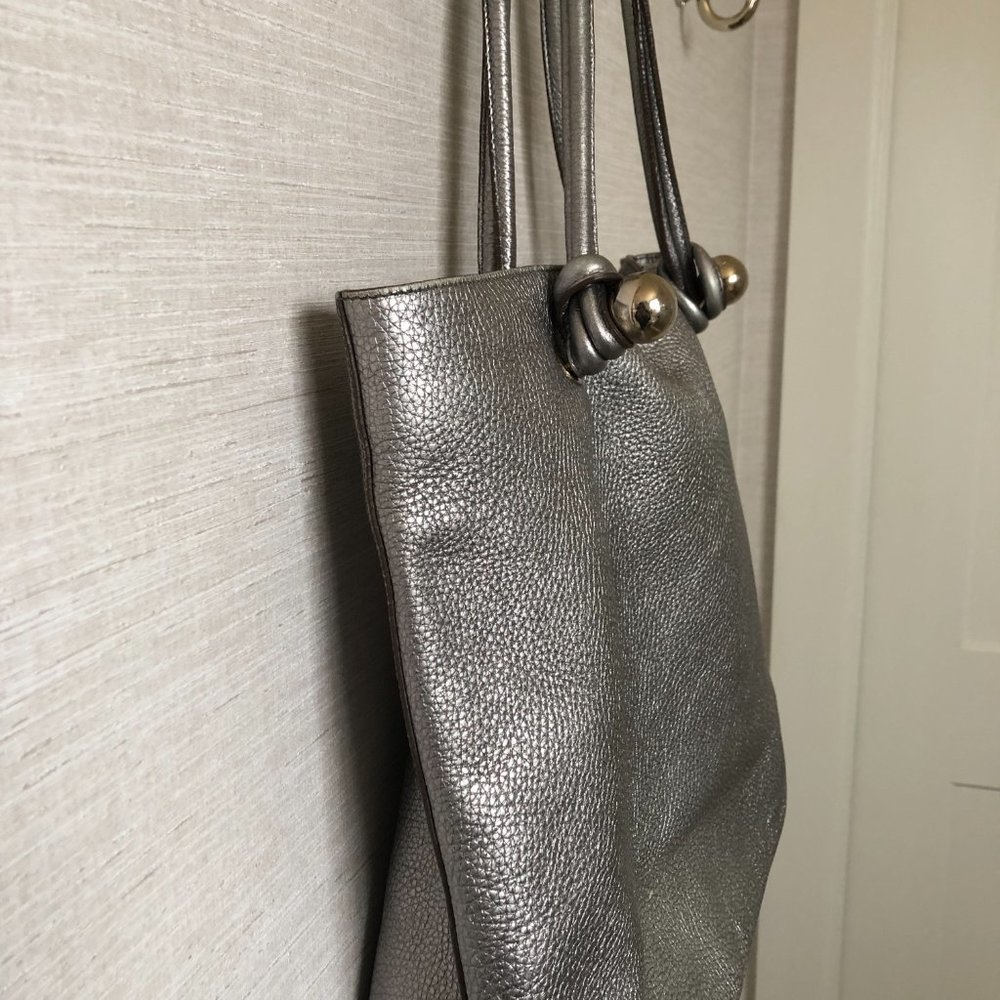 Anya Hindmarch Textured Silver Bucket Bag - Picture 5 of 15